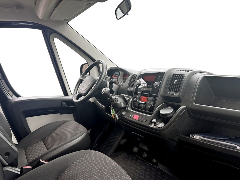 Bild på Peugeot Boxer Chassi Cab 335 3.0 HDi 177hk FARTHÅLLARE