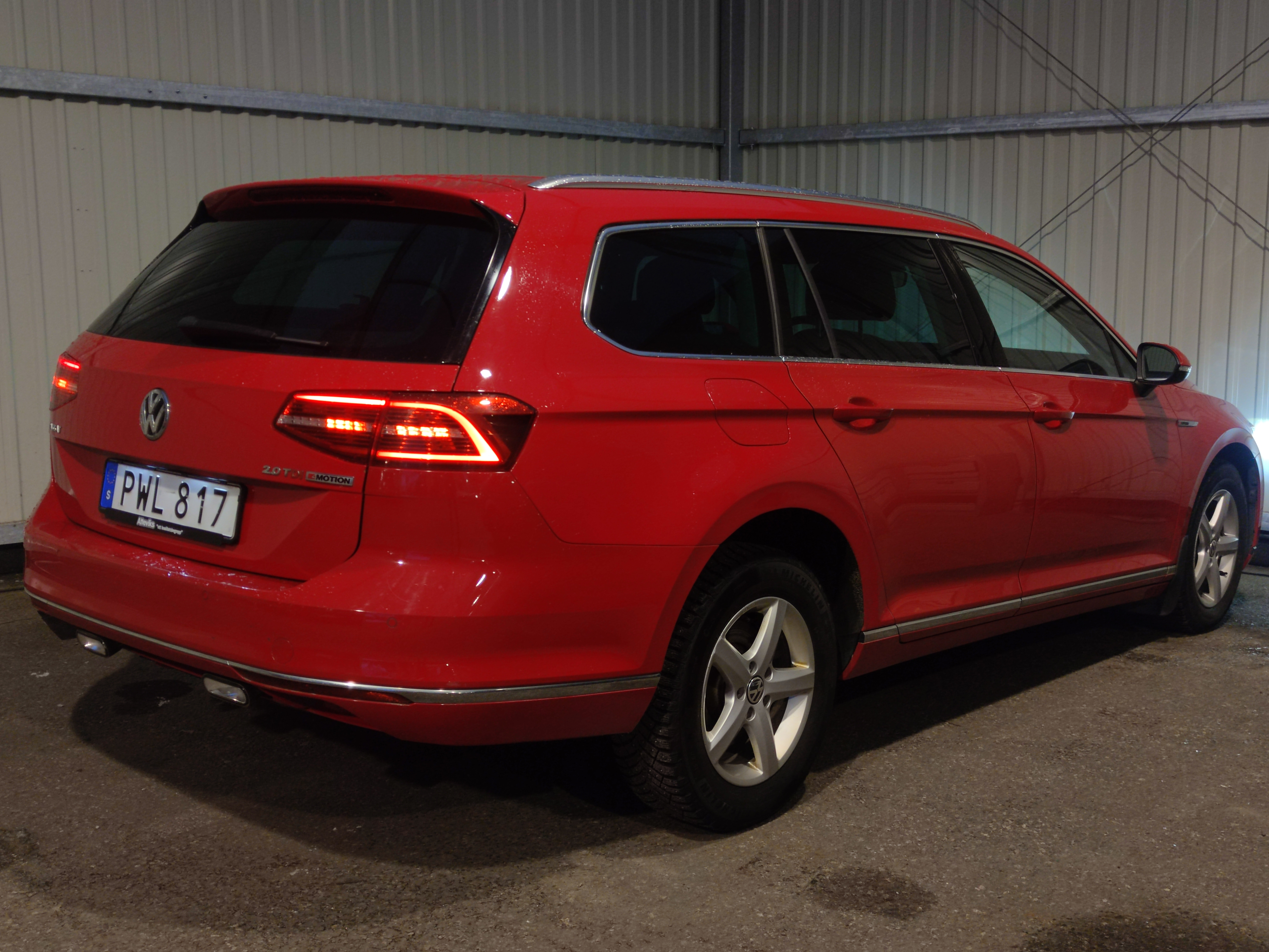 Volkswagen Passat 2016, photo 3/39