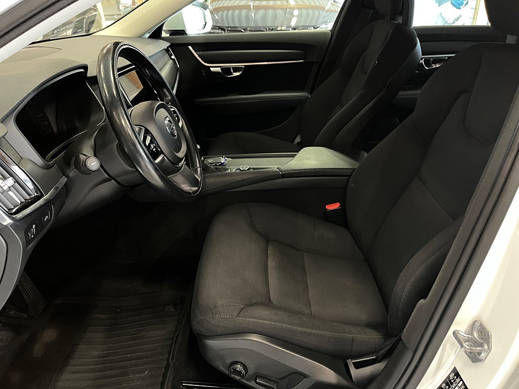 Volvo V90 D4 Geartronic AUT 190hk / VOC/DRAG/VÄRMARE/LED/SoV thumbnail