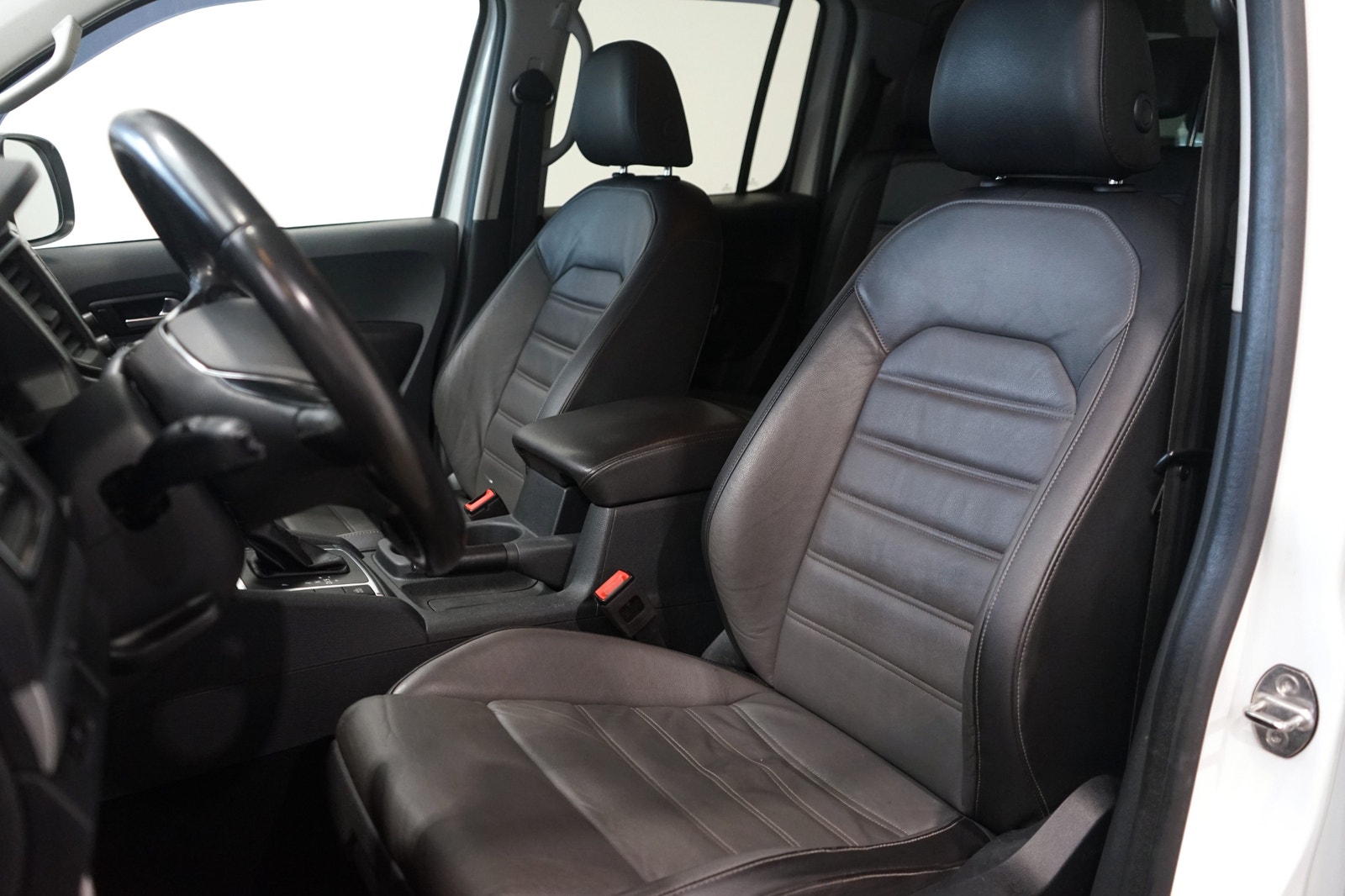 Volkswagen Amarok 3.0 V6 TDI 4M Highline B-kamera Kåpa Värmare 224hk 2018 - miniatyr 14