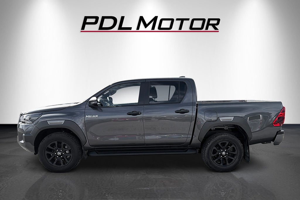 Toyota HiLux 2025 - miniatyr 3