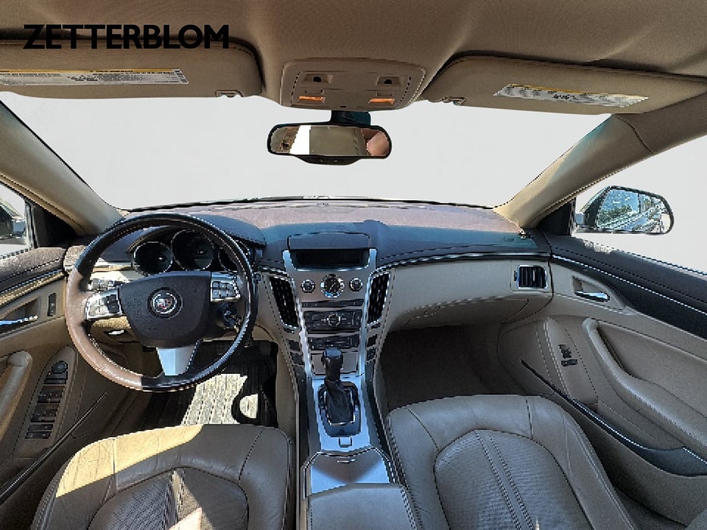 Sedan Cadillac CTS 10 av 14