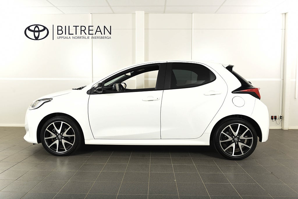 Toyota Yaris 1,5 Elhybrid Style Backkamera Ad. Farthållare Halvskinn