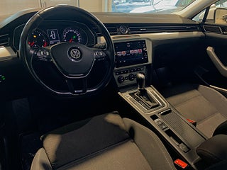 Kombi Volkswagen Passat 14 av 24