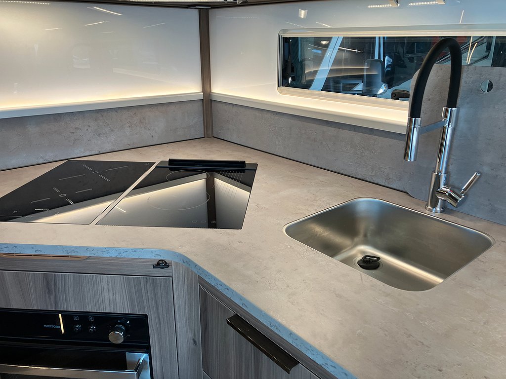 Kabe Imperial 600 XL KS / Kök i vinkel / AC / Läder / C-damm - Kabe