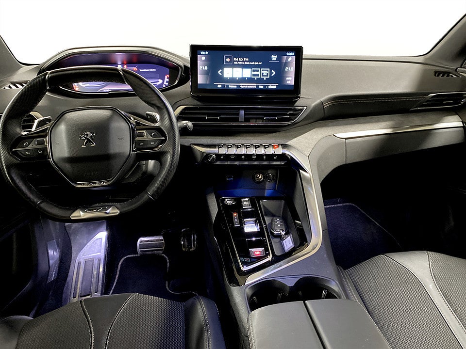 Bild på Peugeot 5008 GT 1.2 PT 130hk Aut 7-SITS B-KAMER CARPLAY