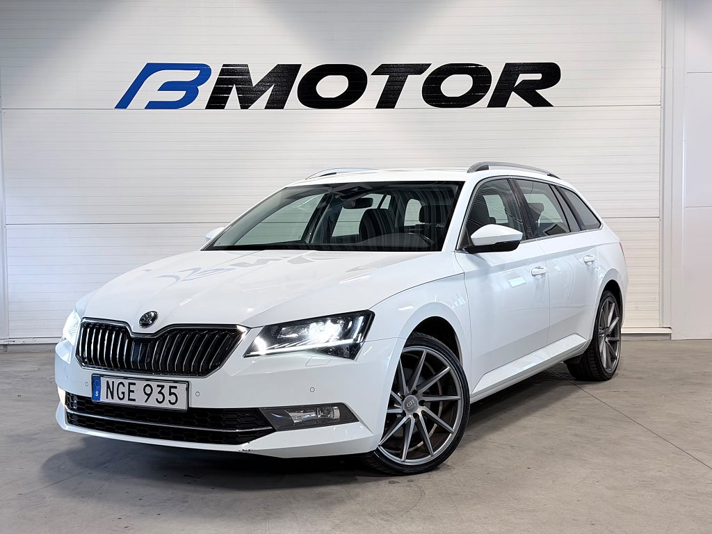 Skoda Superb Kombi 2.0 TDI Style Drag Automat Backkam