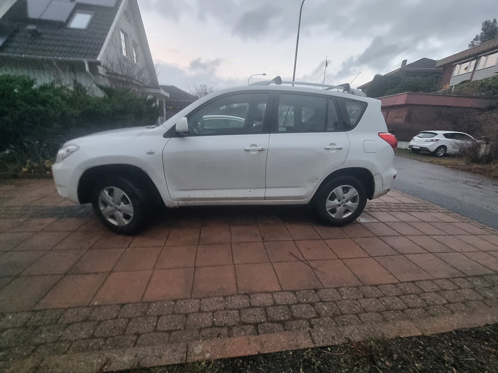 Toyota RAV4 2.0 VVT-i 4x4 Euro 4 