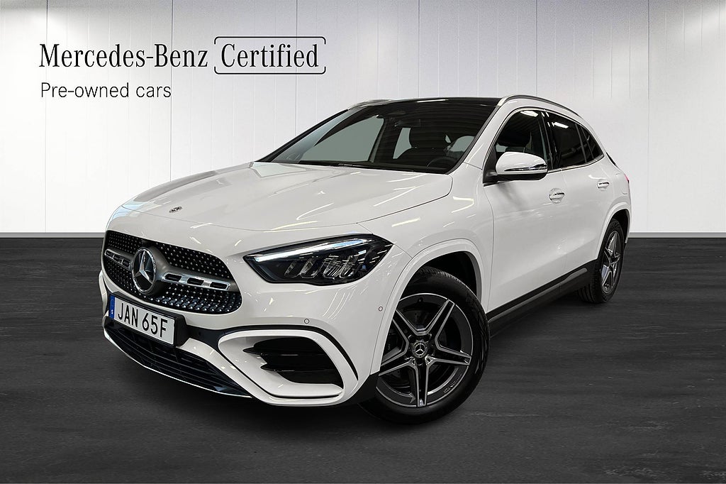 Mercedes-Benz GLA 250 e AMG Panorama Panelbelysning