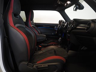 Halvkombi MINI John Cooper Works 16 av 24