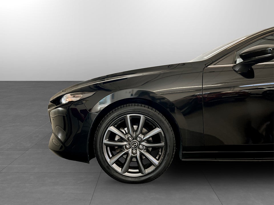 Bild på Mazda 3 Sky 2.0 SKYACTIV-G M 150hk B-KAMERA CARPLAY NAVI
