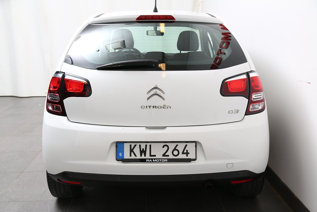 Citroën C3 1,2 VTi 82hk PureTech 5D Pano Nybesikt Motorvärmare 2015
