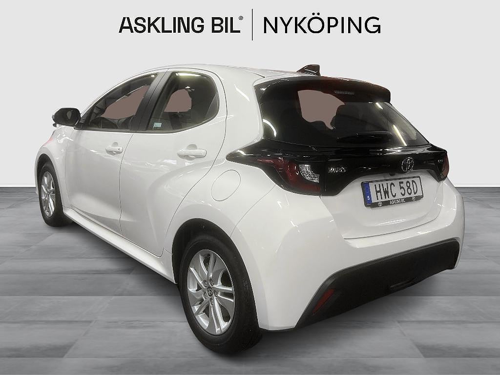 Toyota Yaris 2025 - miniatyr 2