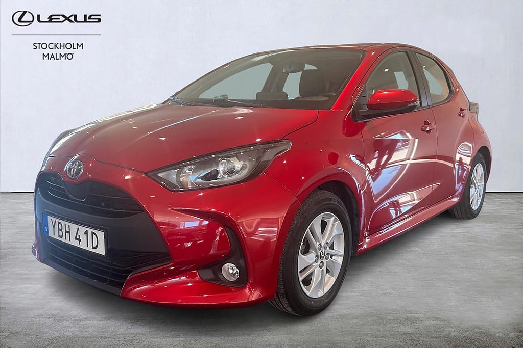 Toyota Yaris Hybrid CVT 116hk Active Komfortpaket Vinterhjul Garanti till 2..