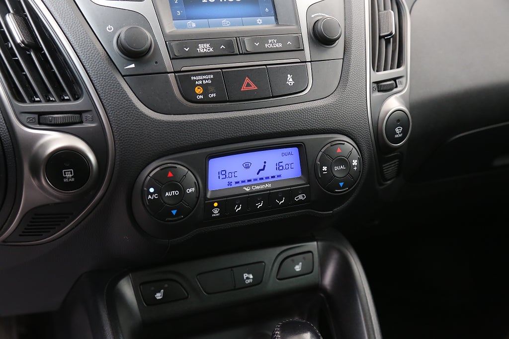 Hyundai ix35 2,0 GDI 166hk Business Automat Nybesikt Drag 2014