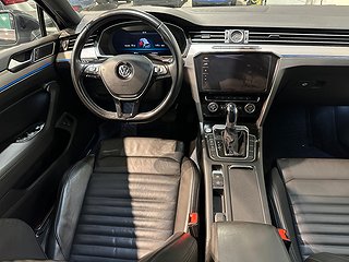 Volkswagen Passat Variant GTE Drag Cockpit Pvärm GPS SoV