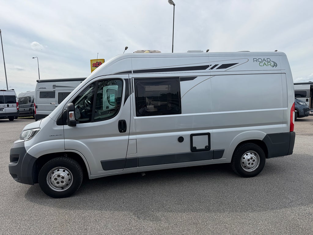 Pössl Roadcar 540  Såld Såld Automat 150 hk Solcell Backkamera 2018 - miniatyr 7