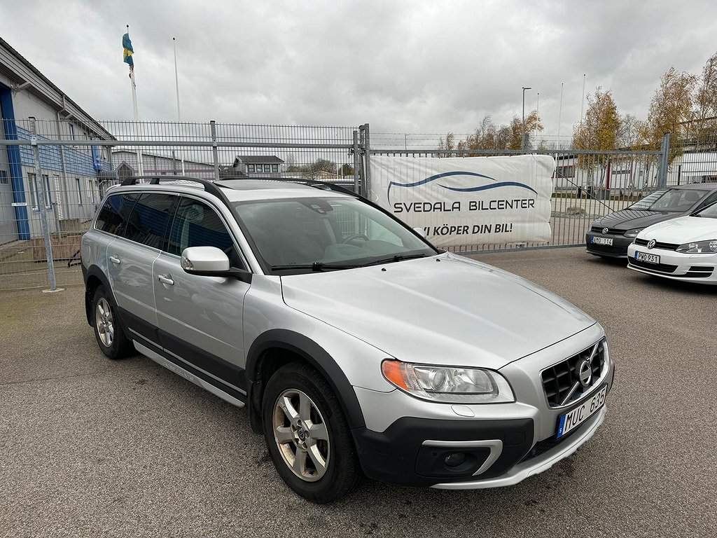 Volvo XC70 D4 AWD Geartronic Momentum Polestar|Navi|Taklucka