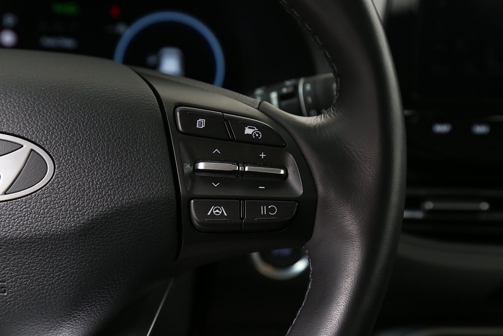 Hyundai i30 1,0 T-GDi MHEV Essential Kombi Aut Navi Kamera