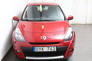 Halvkombi Renault Clio 4 av 19