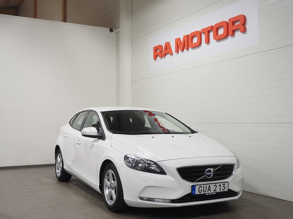 Volvo V40 T2 122hk Kinetic P-Värmare Kamrem bytt