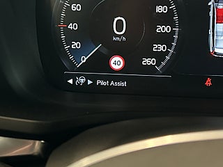 Volvo V60 D3 AWD Momentum S&V/Carplay/Drag/A.d Fart/Kamrem bytt!