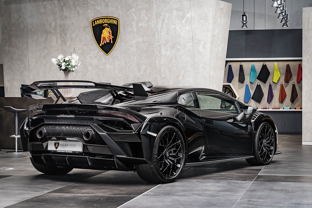 Gallery image 2 of 17