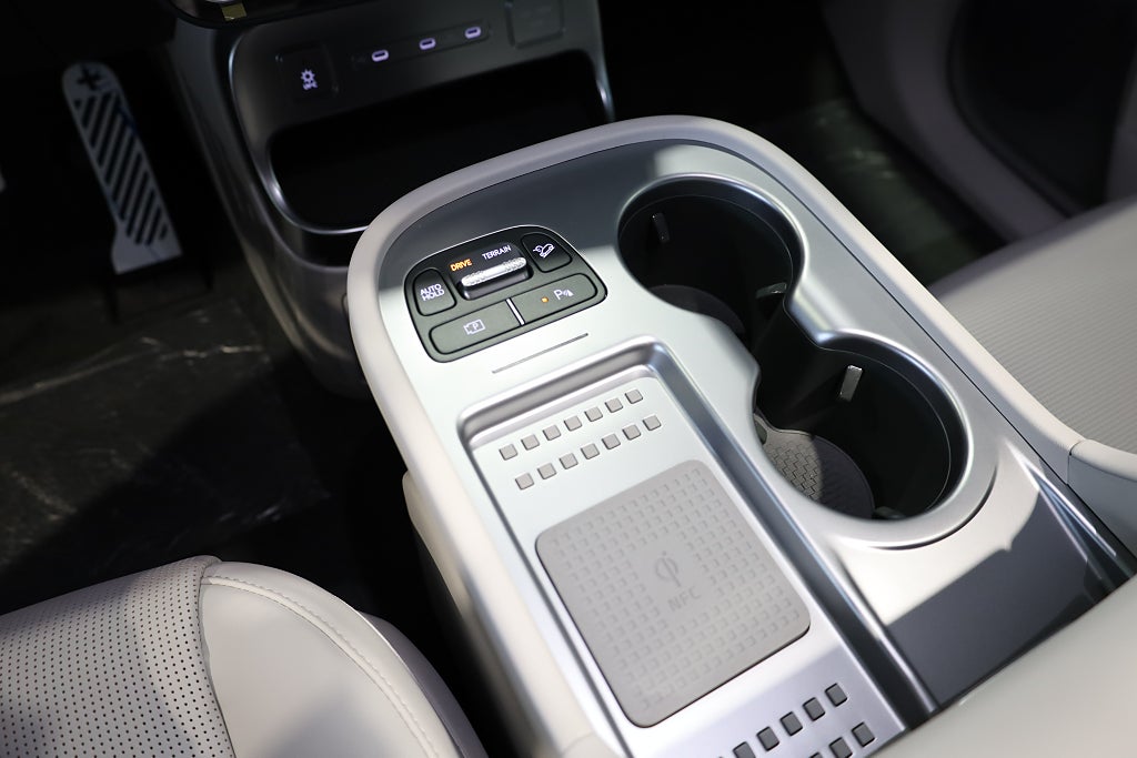 Hyundai IONIQ 9  Essential 110.kWh Räckvidd 620km Avbetalningskampanj