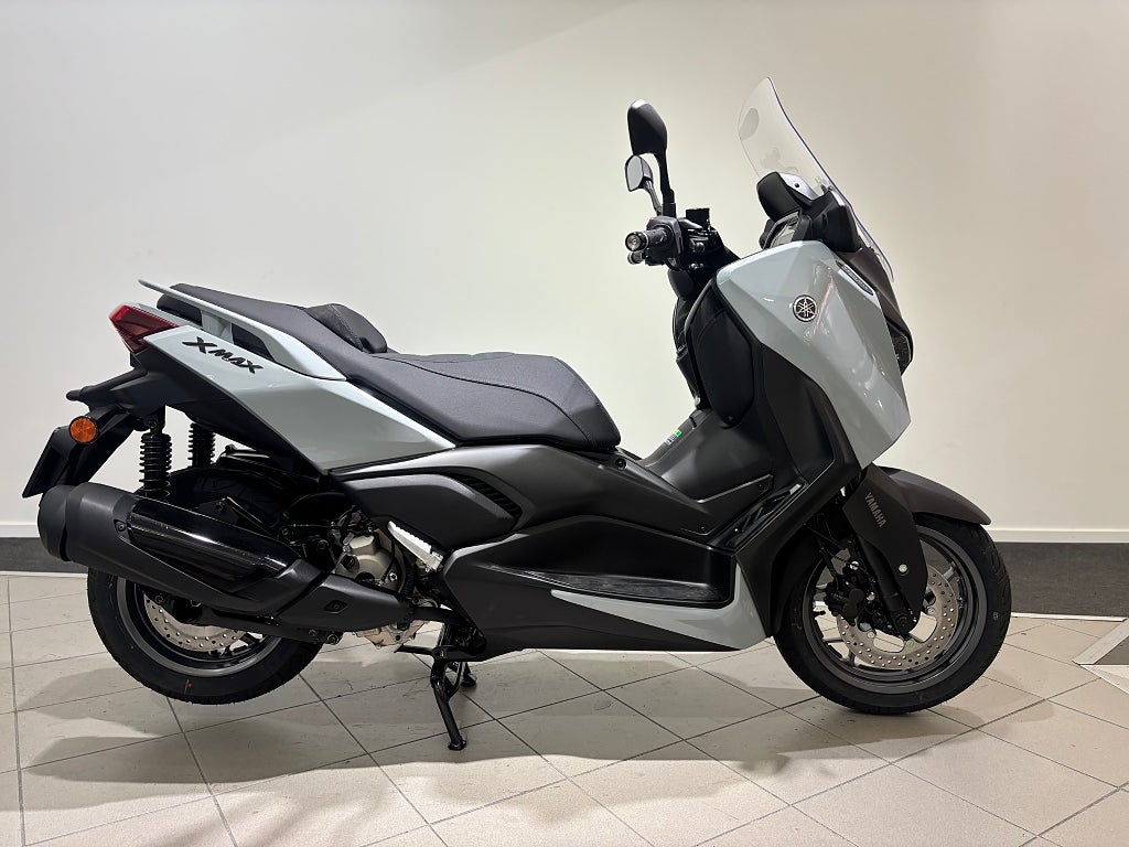 Yamaha X-MAX300 TECH MAX 5 Års garanti