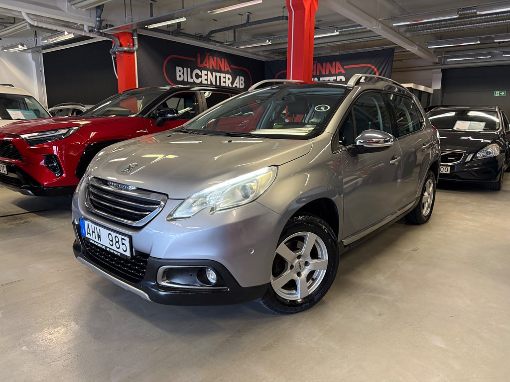 Peugeot 2008 1.2 VTi Drag Navi PDC Pano Nyservad Ny besiktad 2Ägare 