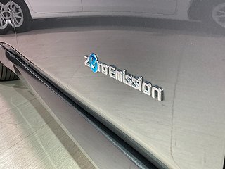 Halvkombi Nissan Leaf 25 av 29