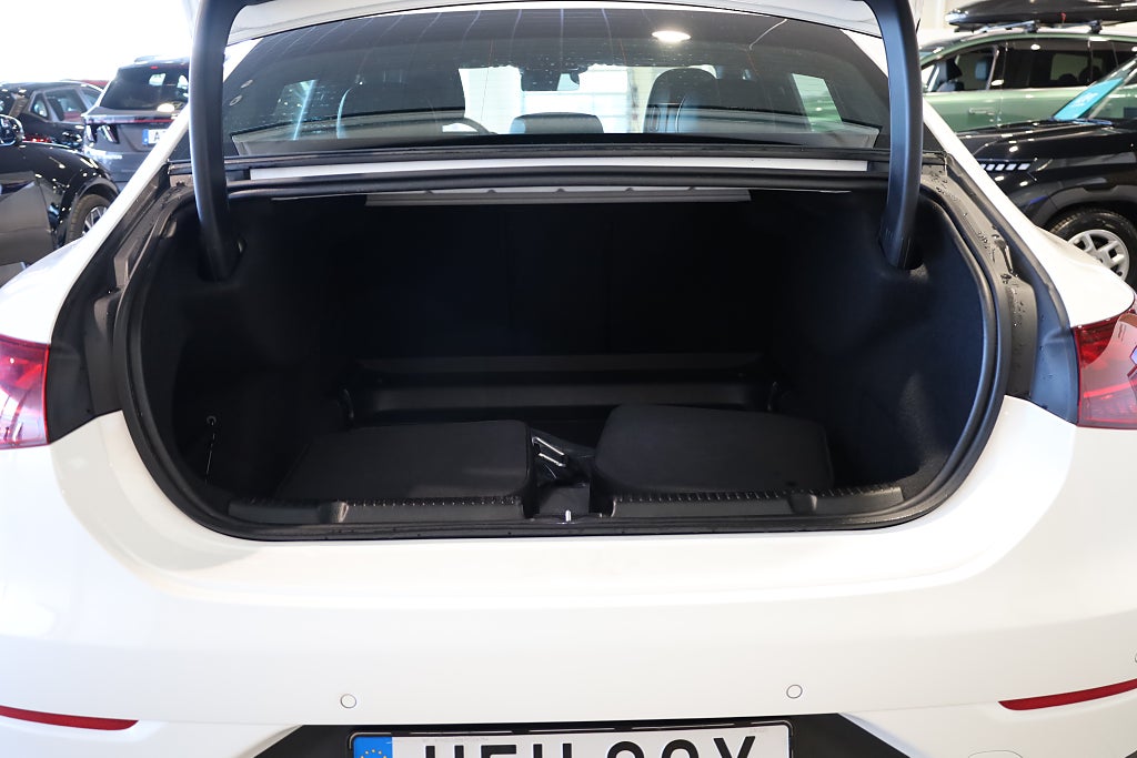 Mercedes-Benz EQE 300 89 kWh Electric Art Line  Navi Leasbar Kamera 2023