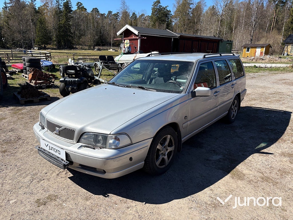 Volvo V70 2.5 10V SE