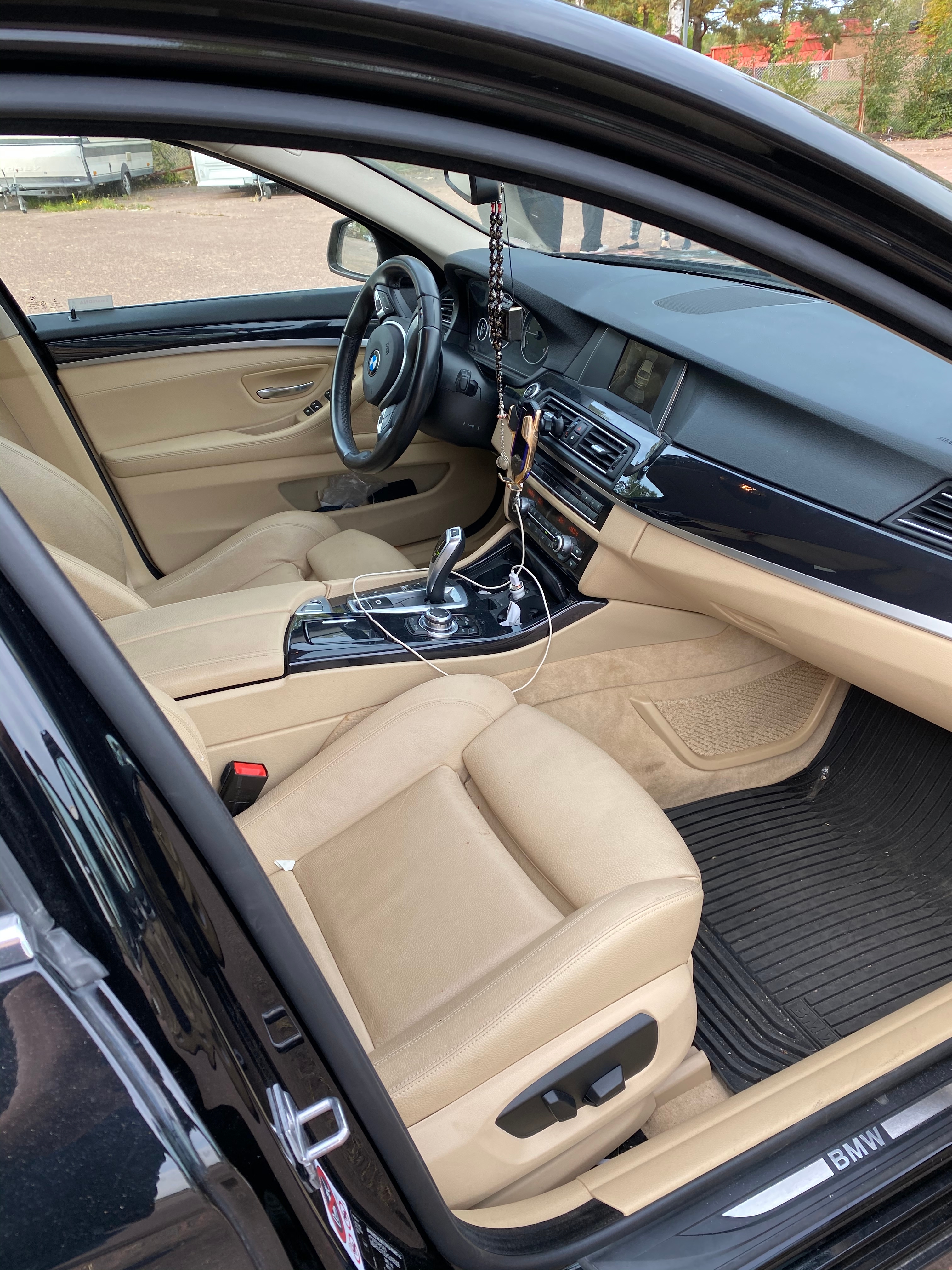 BMW 520 2017, bild 2/34