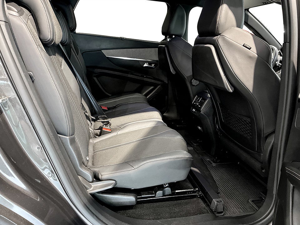 Bild på Peugeot 5008 GT 1.2 PT 130hk Aut 7-SITS B-KAMERA