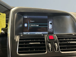 Volvo XC60 D3 Summum SoV-hjul/Panorama/Dvärmare/Dragkrok/Skinn – bild 11