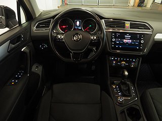 SUV Volkswagen Tiguan 15 av 22