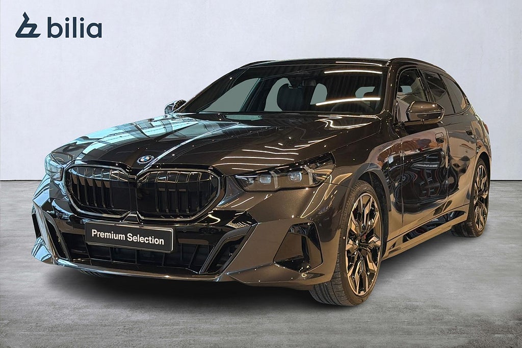 BMW 550 e xDrive Touring M Sport PRO | DEMO | Innovation | B&W 
