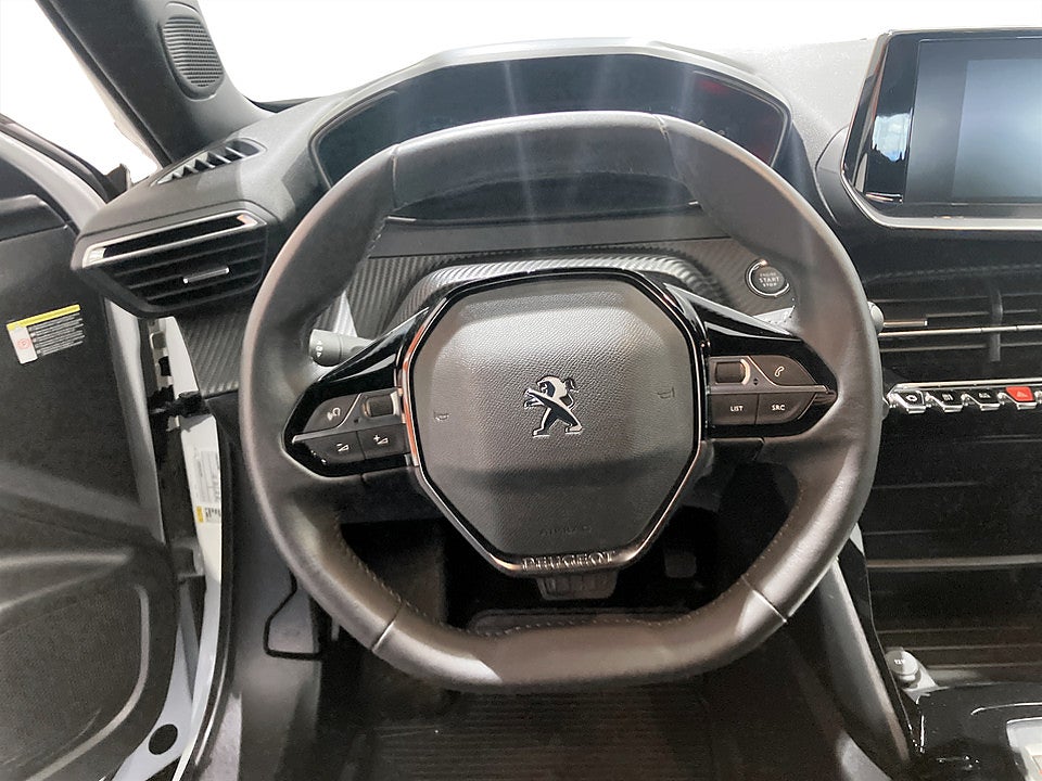 Bild på Peugeot 2008 Active 50kWh 136hk Aut CARPLAY B-KAMERA