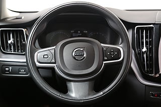 SUV Volvo XC60 13 av 29