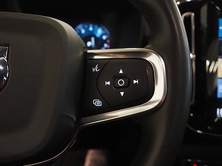 SUV Volvo XC40 21 av 23