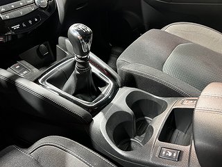 SUV Nissan Qashqai 17 av 23