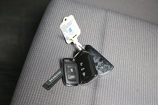 Minibuss Volkswagen Multivan 21 av 23