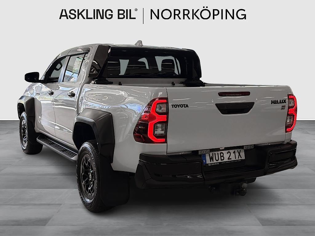 Toyota Hilux 2025 - miniatyr 2