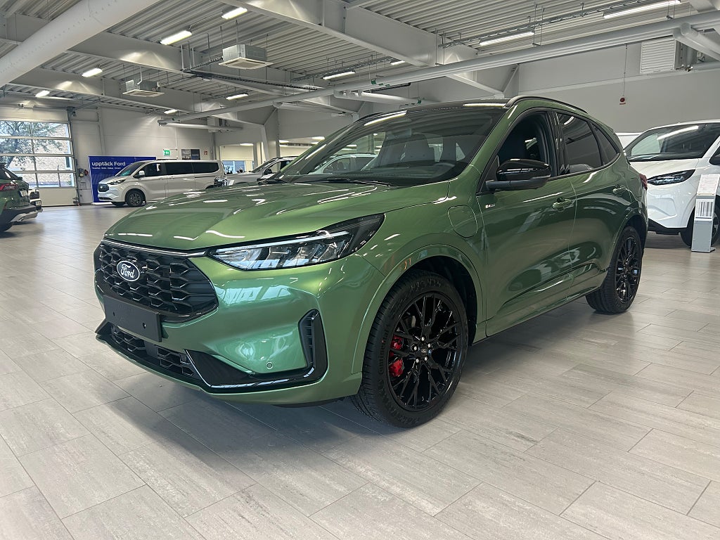 Ford Kuga ST-Line X Black Ed Plug-In Hybrid 243hk Aut