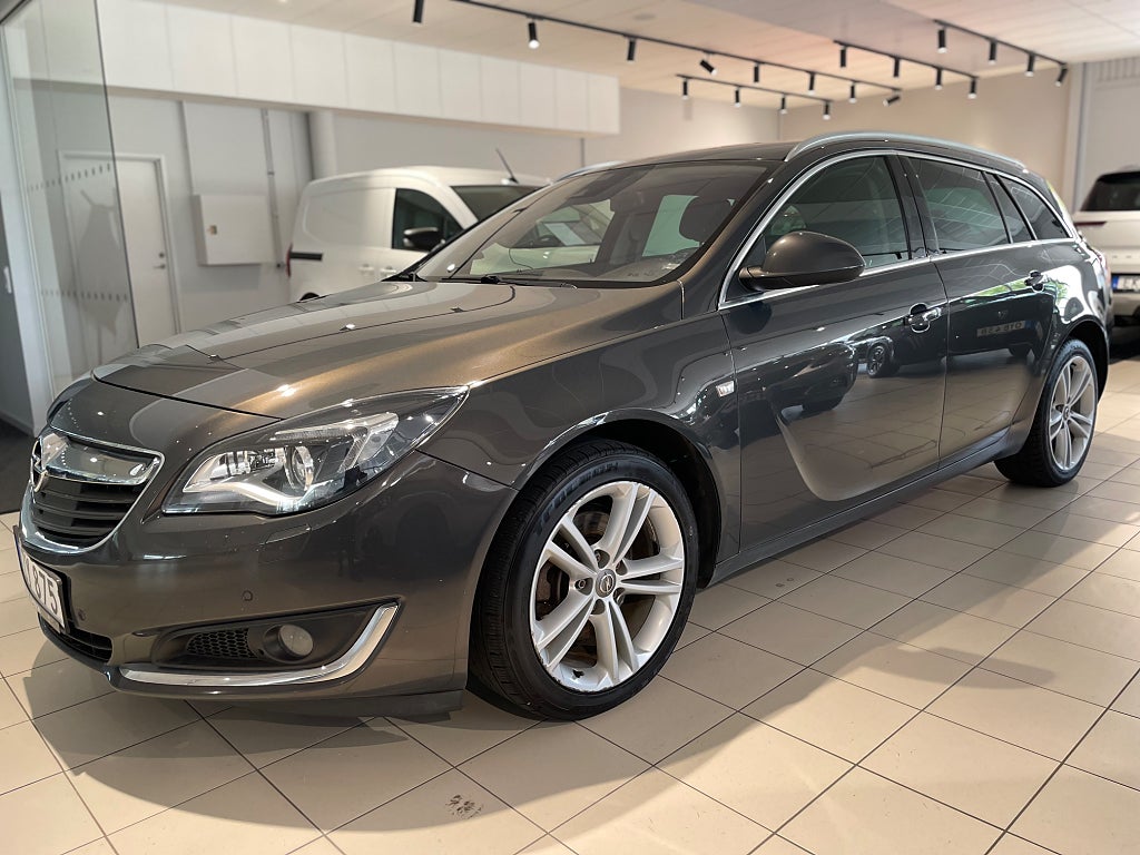 Opel Insignia Sports Tourer 2.0 BiTurbo CDTI 4x4 Business *Drag