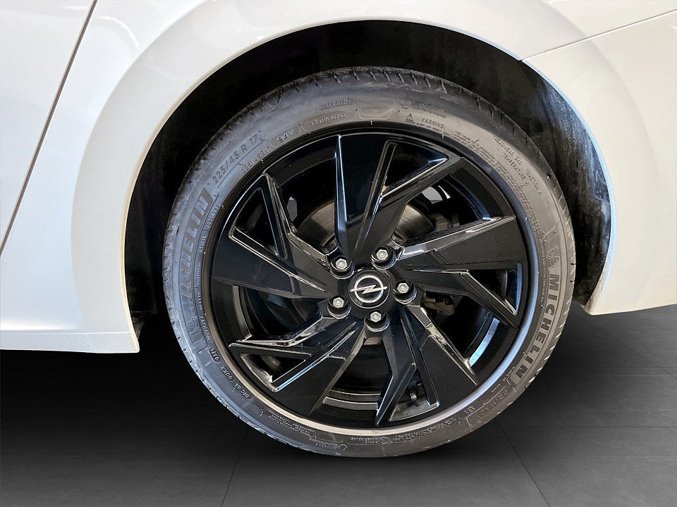 Bild på Opel Astra ST GS 1.2 PT 130hk Aut - B-KAMERA,CARPLAY,RATTVÄRME