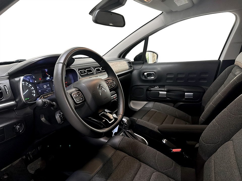Bild på Citroën C3 Shine 1.2 PT 110hk - CARPLAY, FARTHÅLLARE