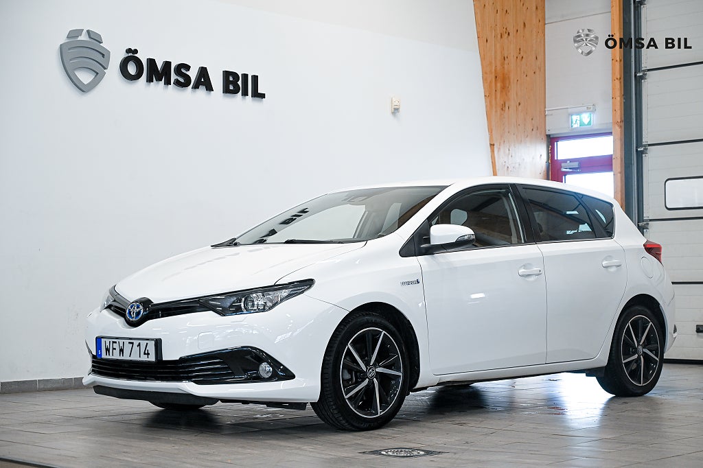 Toyota Auris Hybrid e-CVT Comfort, Touch & Go Edition 136hk