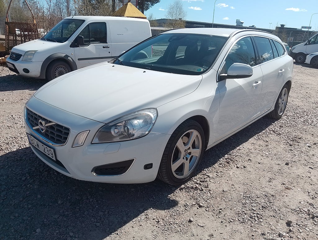 Volvo V60 2.0T Momentum Euro 5 6 vxl